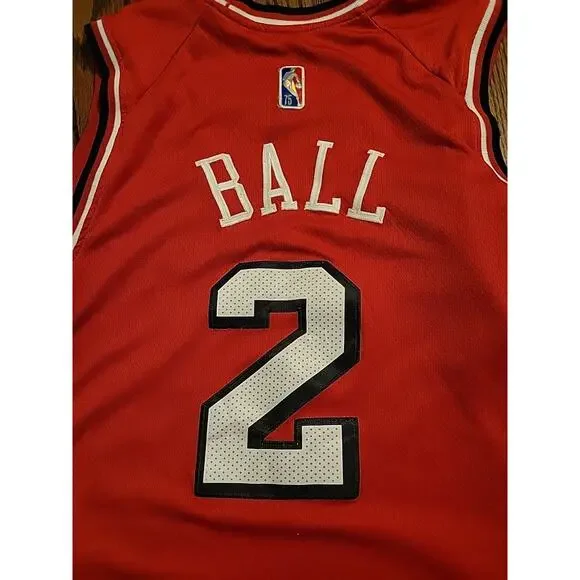 Lonzo Ball Chicago Bulls Jersey Basketball Mens Size Large 48 Adult - Picture 8 of 9